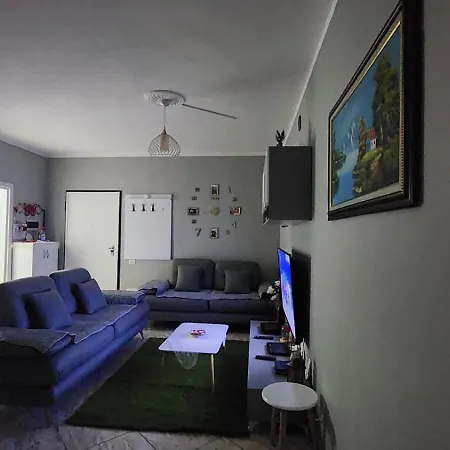 Ag Appartement Golem (Tirana)