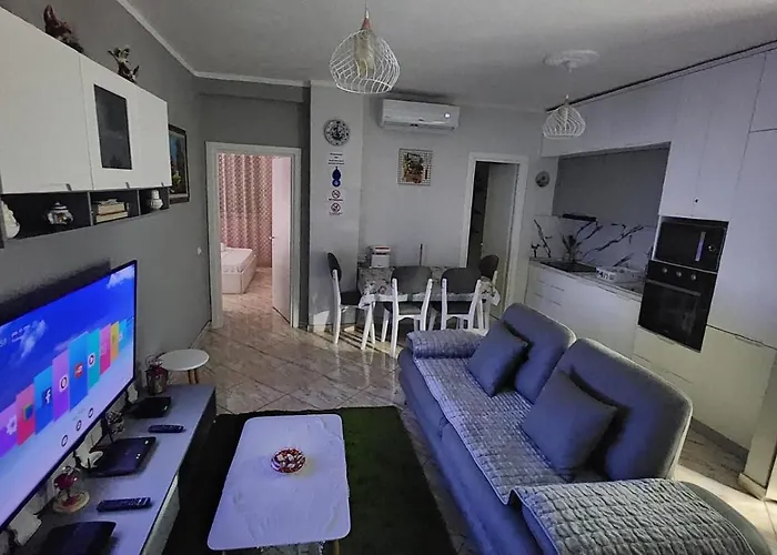 Ag Appartement Golem (Tirana)