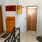 Ag Appartamento Golem (Tirana)